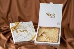 Fildişi Fındıklı Beyoğlu Çikolata Çekiçli Ahşap Kutu 500 g