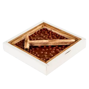 Çekiçli Sütlü Fındıklı Beyoğlu Çikolata 1 kg - Ahşap Kutu