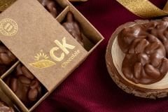 Milk Chocolate with Antep Pistachio – Roche Style 108 g