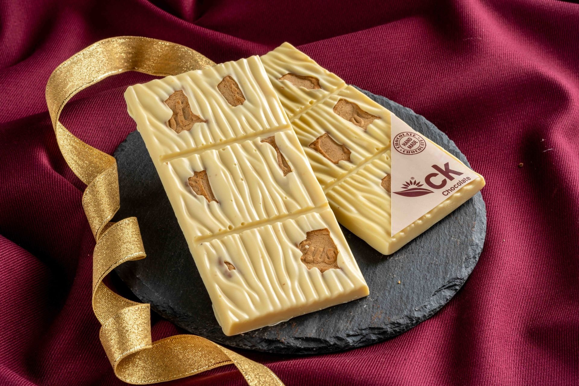 Karamel Bisküvili Beyaz Tablet Çikolata 100 g