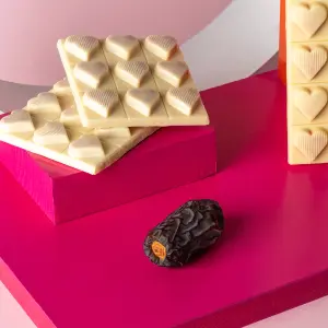 Yaban Mersinli Beyaz Tablet Çikolata 90g