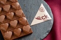 Yoğurtlu Orman Meyveli Sütlü Tablet Çikolata 130 g