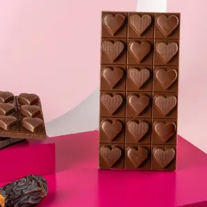 Milk Chocolate Tablet with Yogurt & Forest Fruits 130 g