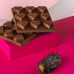 Milk Chocolate Tablet with Yogurt & Forest Fruits 130 g