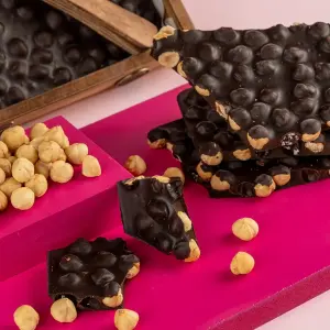 Çekiçli Bitter Fındıklı Beyoğlu Çikolata 1kg - Ahşap Kutu