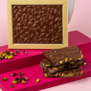 Antep Fıstıklı Sütlü Beyoğlu Çikolata 200g