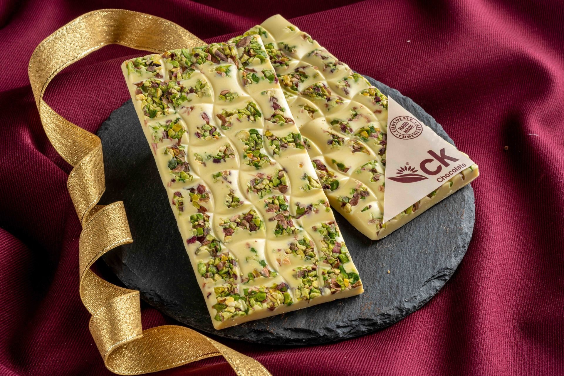 Antep Fıstıklı Beyaz Tablet Çikolata 100 g