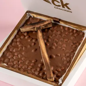 Çekiçli Sütlü Fındıklı Beyoğlu Çikolata 500 g - Ahşap Kutu
