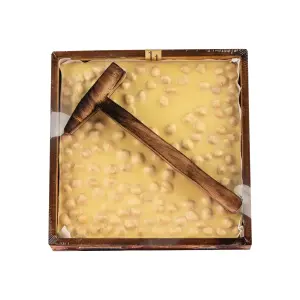 Çekiçli Ahşap Kutu Fildişi Fındıklı Beyoğlu Çikolata 1000 g