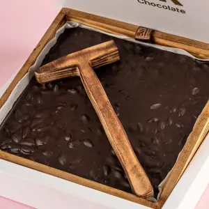 Çekiçli Bitter Antepli Beyoğlu Çikolata 500g - Ahşap Kutu